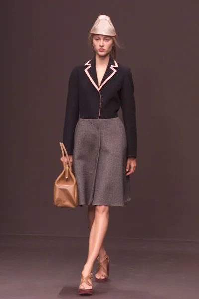 Look 11